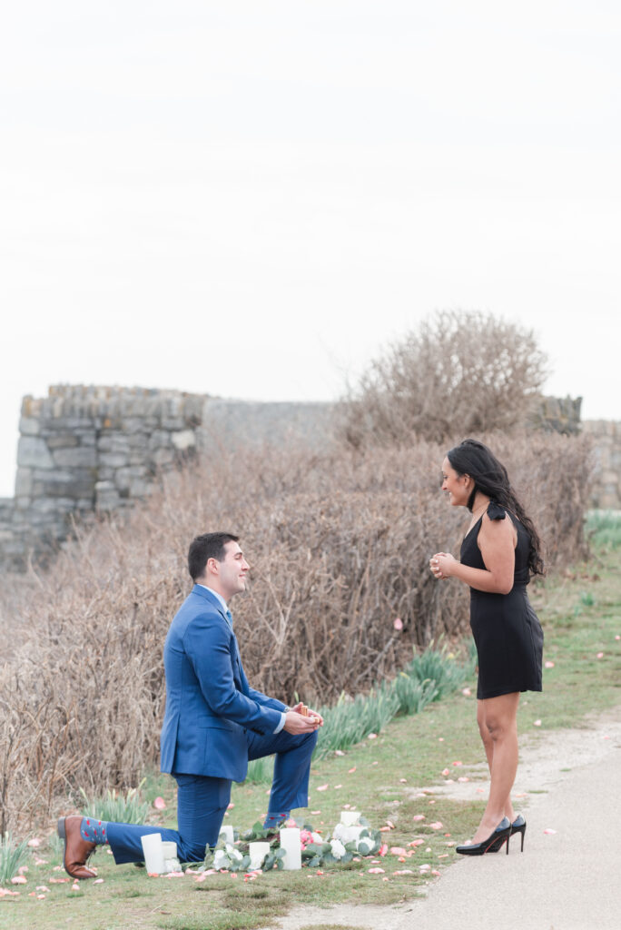 where to propose in newport cliff walk