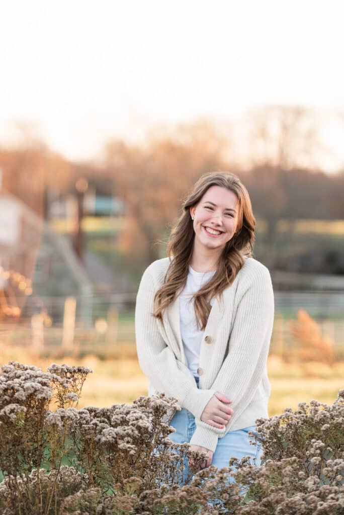 senior portraits on the farm